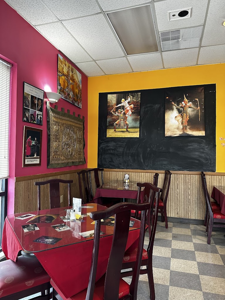 Mai's Thai Restaurant