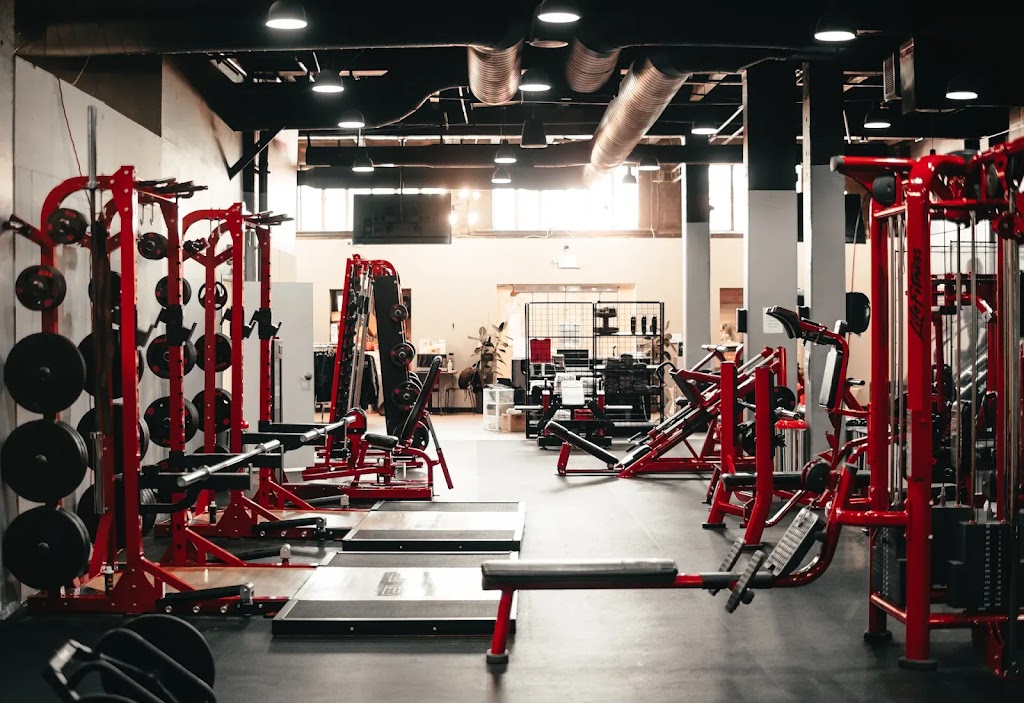  Strong House Fitness