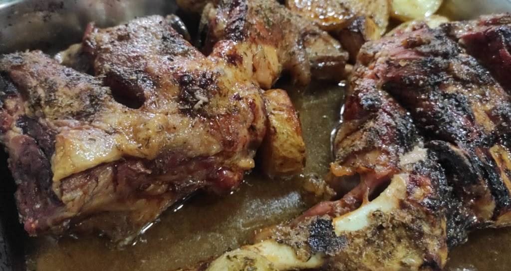 Asador De Pollos" El Pollo Del Mercado" — Del propietario