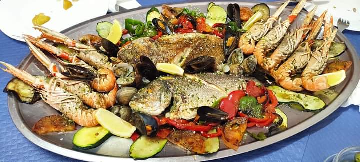 El camarero. Cafe Bar