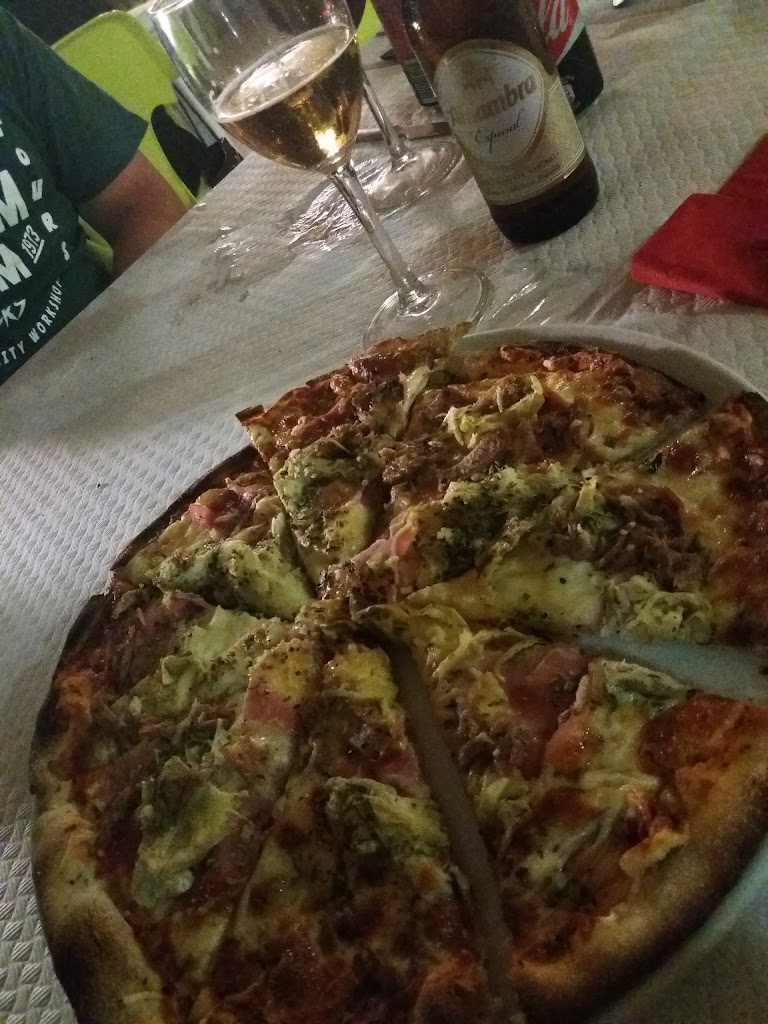 Pizzeria 7 Fuentes — Pizza
