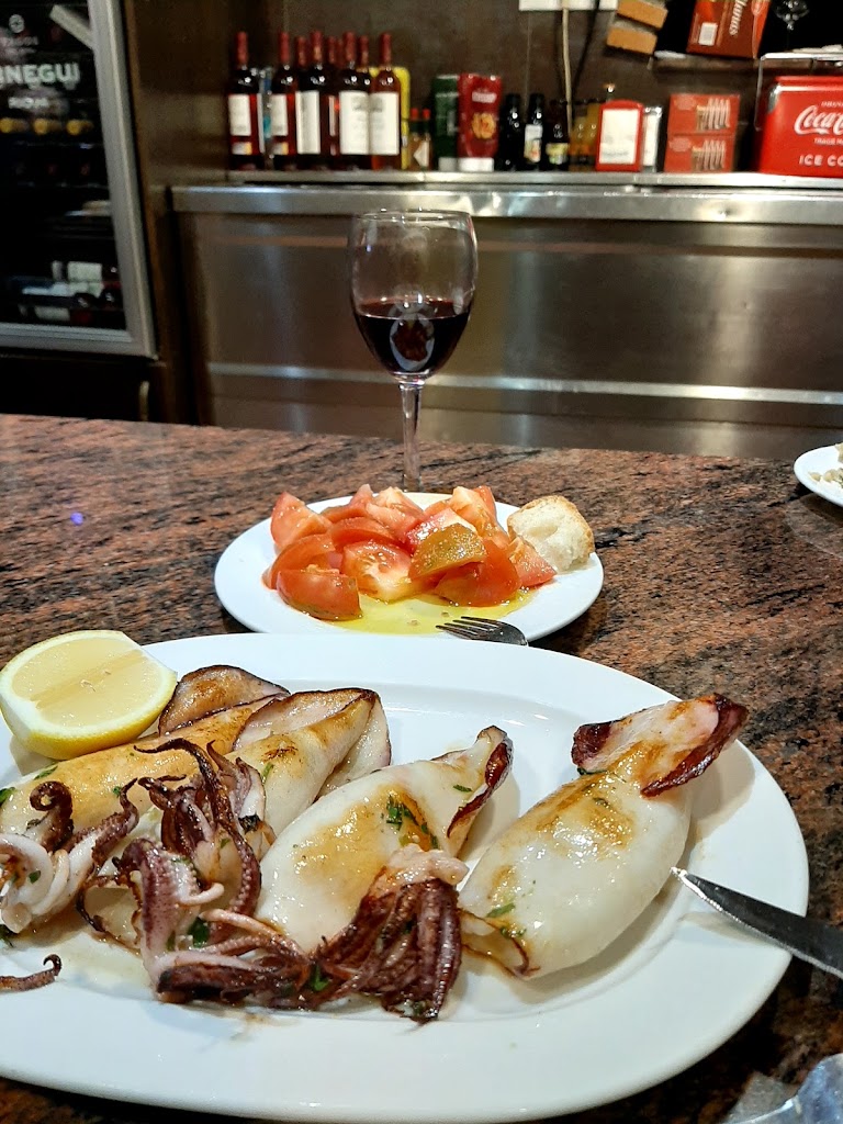 BAR SAN MIGUEL — Comida y bebida