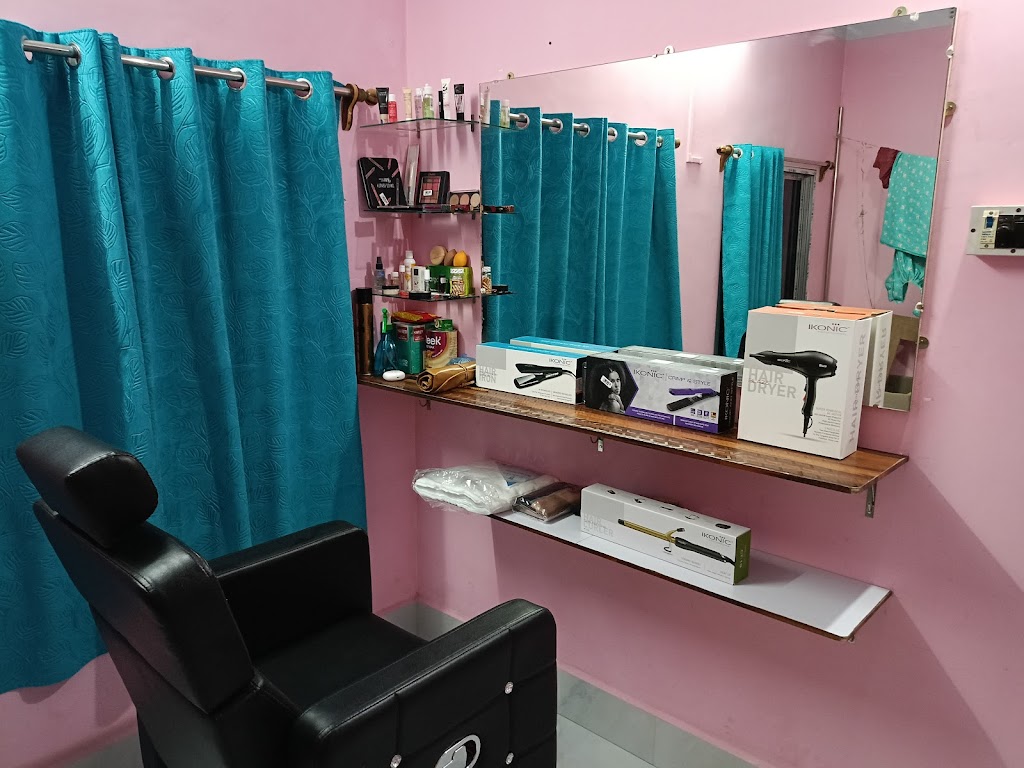 Laabnny Leddis Biutti Paarlaar