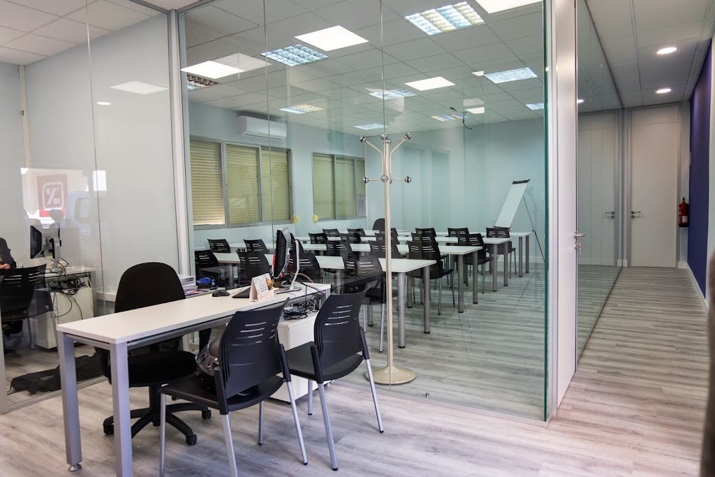 Campus Academy Mostoles — Del propietario