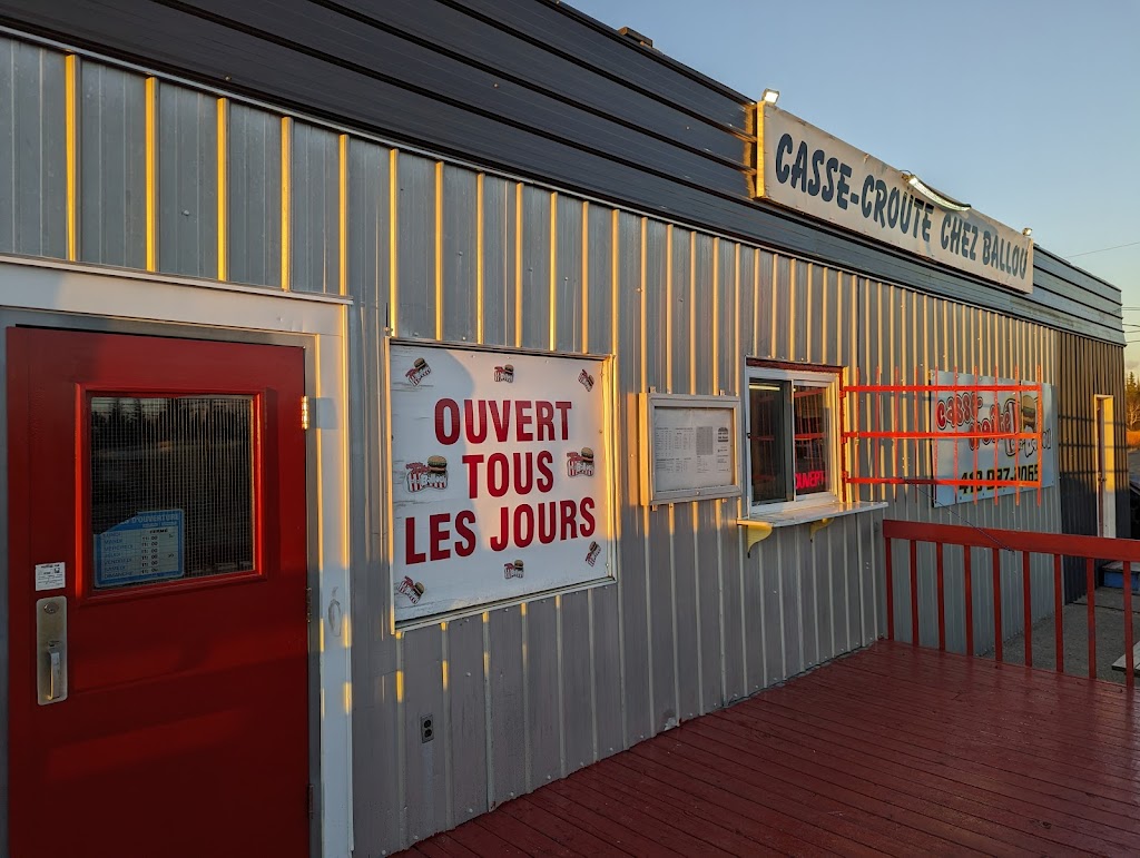 Casse-Croûte chez Ballou in Sept-Iles
