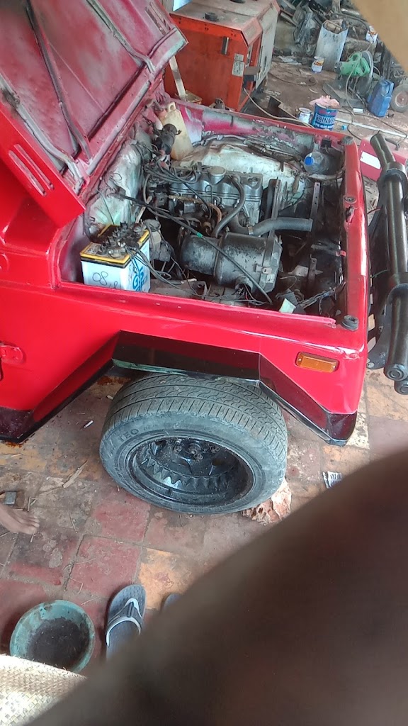 Bengkel mobil baru bangkit