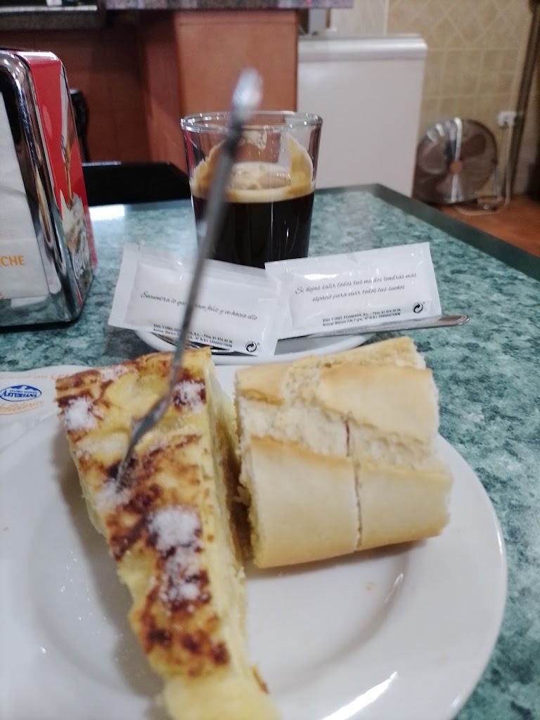 Cafeteria Chus — Comida y bebida
