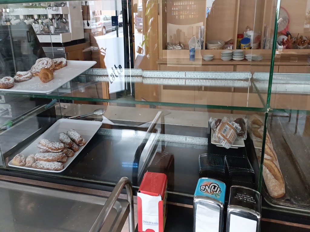 Bon Cafe Bon Pa 168 — Ambiente
