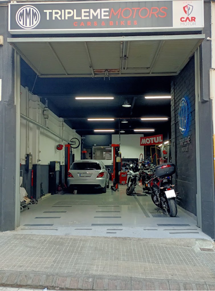 Tripleme Motors — Exterior