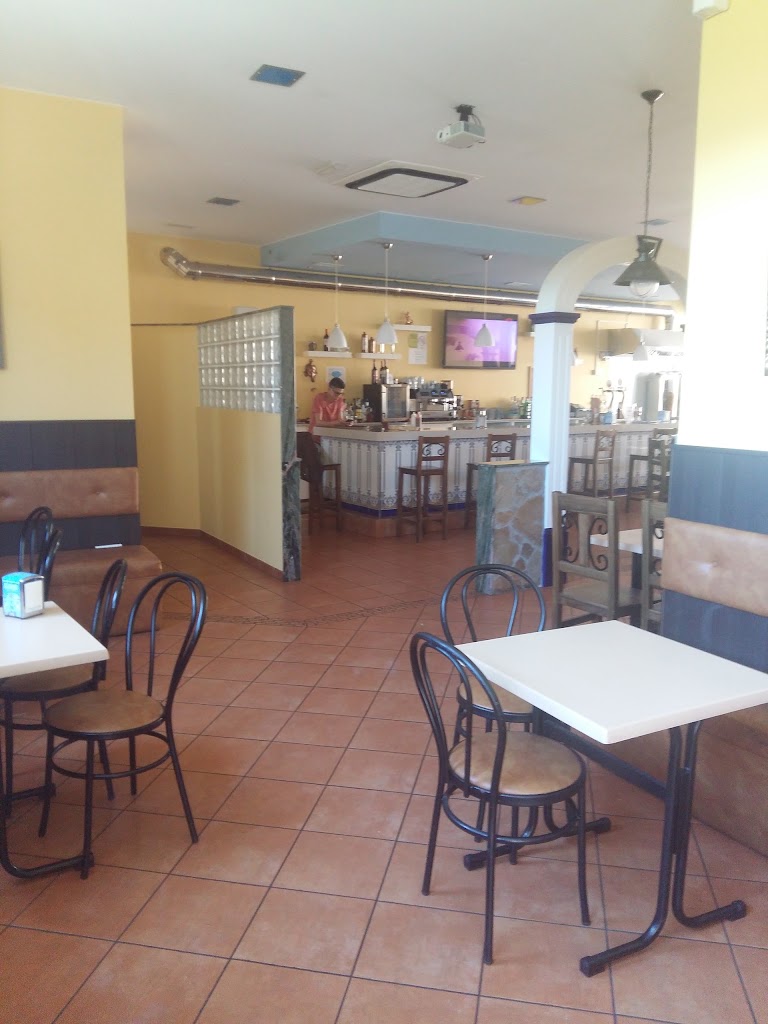 ADRI DONER KEBAB (CARBALLO) — Ambiente