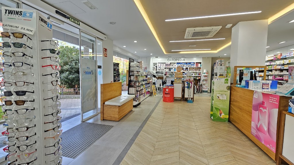 Farmacia y Ortopedia Carmen Mijimolle Cuadrado — Del propietario