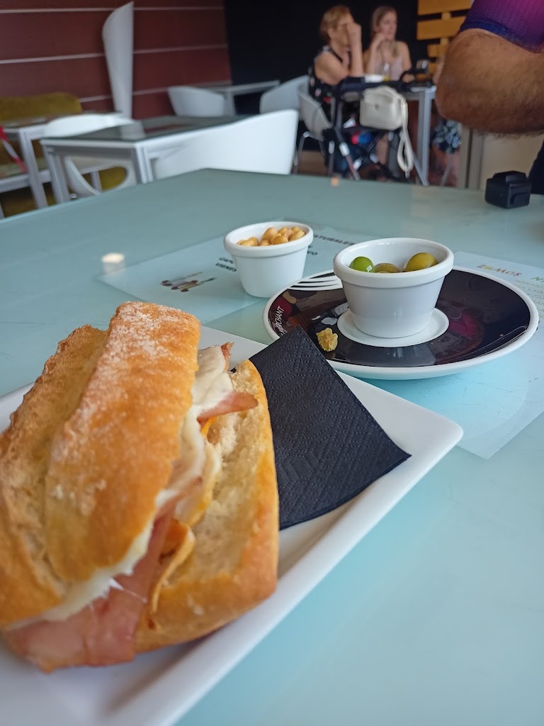 Cafe Cream Pucol — Cafe