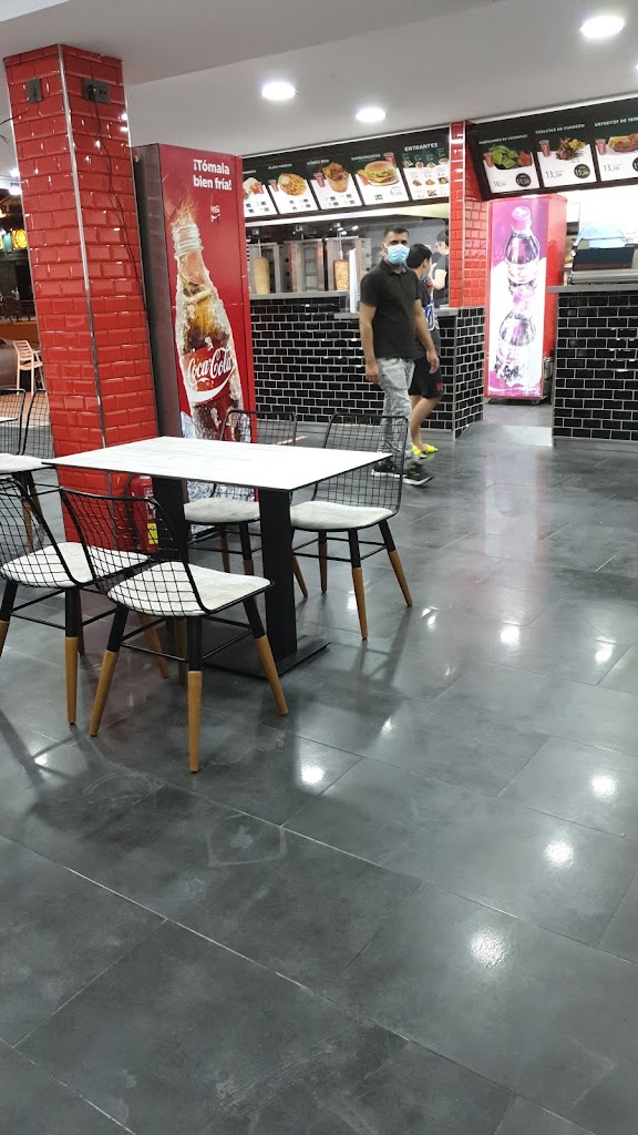 Restaurante Costa Fusion House Kebab y Pizzeria — Ambiente