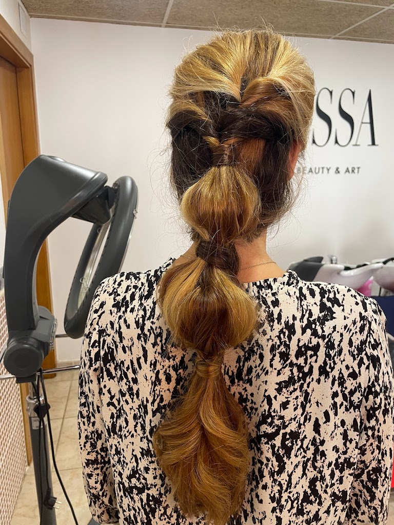 NESSA hair beauty & art