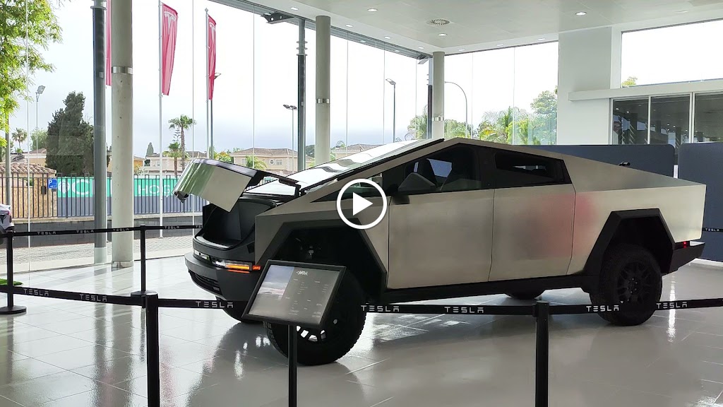 Tesla Center Valencia 2 La Eliana — Interior
