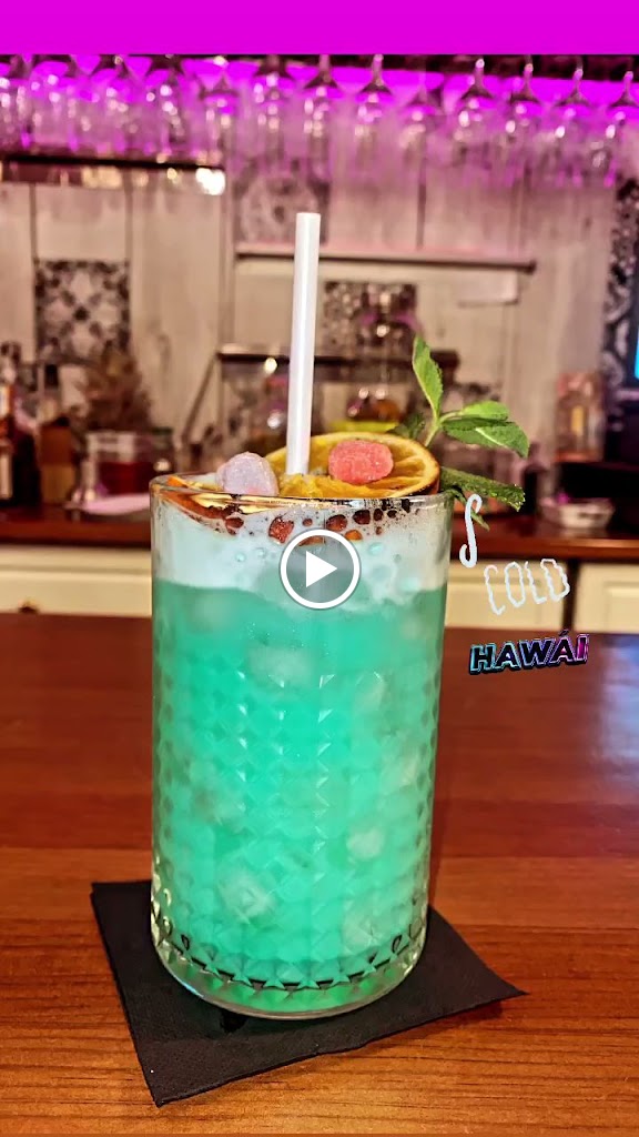 Clandestina Cafeteria-Lounge — Videos
