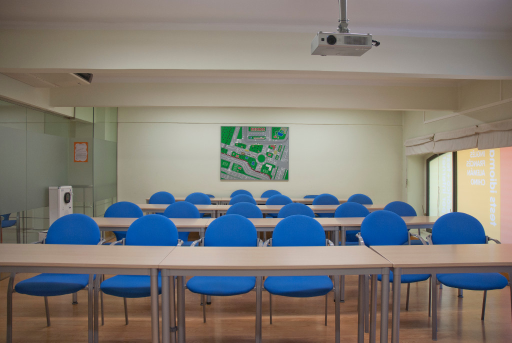 Autoescuela Arizcuren — Del propietario