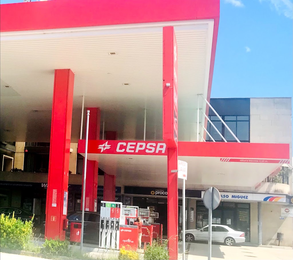 Estacion de servicio Cepsa — Exterior