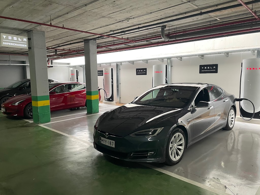 Tesla Destination Charger