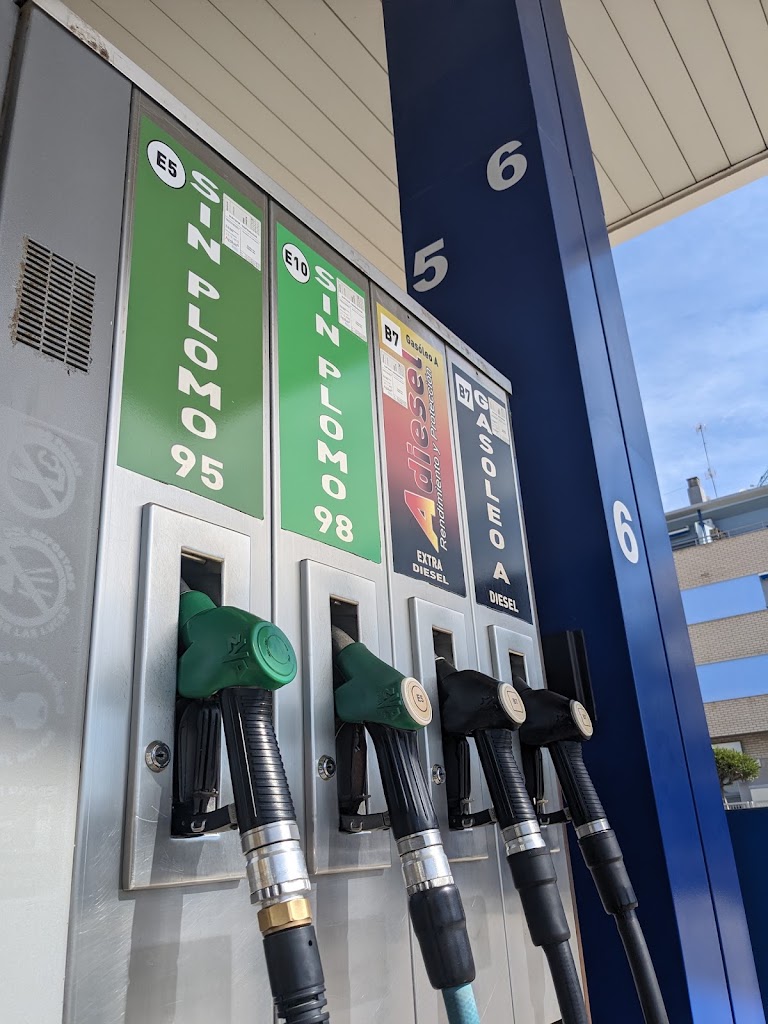 CEEOIL 24h — Estacion de servicio