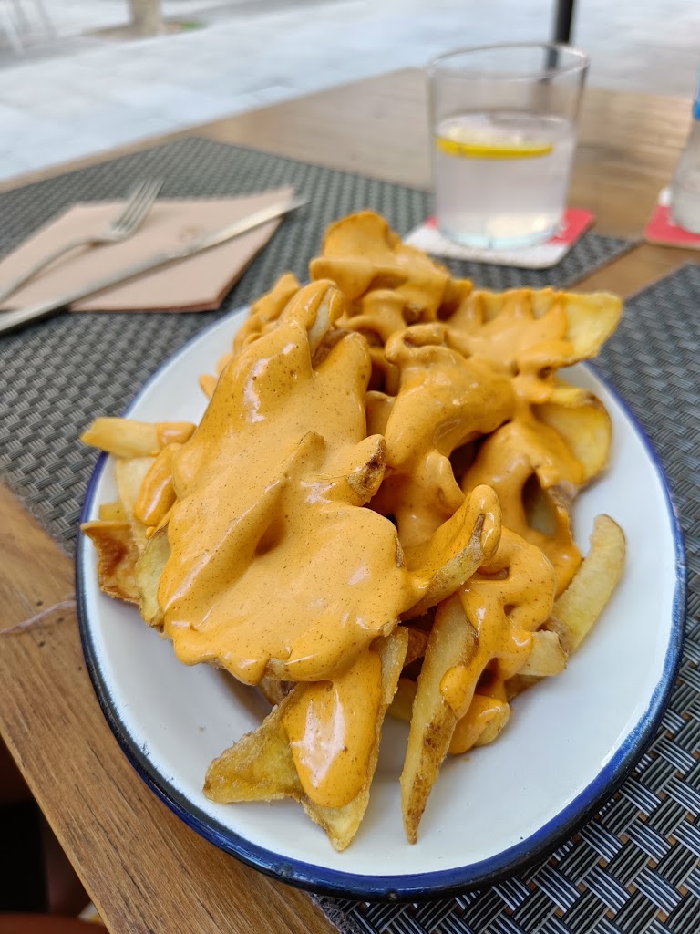 Barabar — Papas fritas con queso