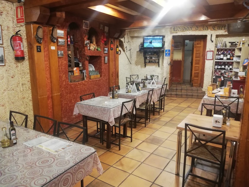 Bar restaurante La Tinaja — Ambiente