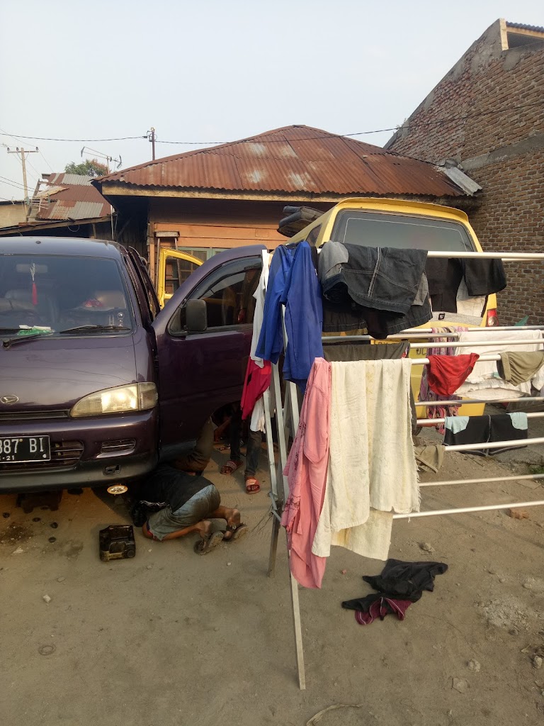 Bengkel Mobil Bang Manto