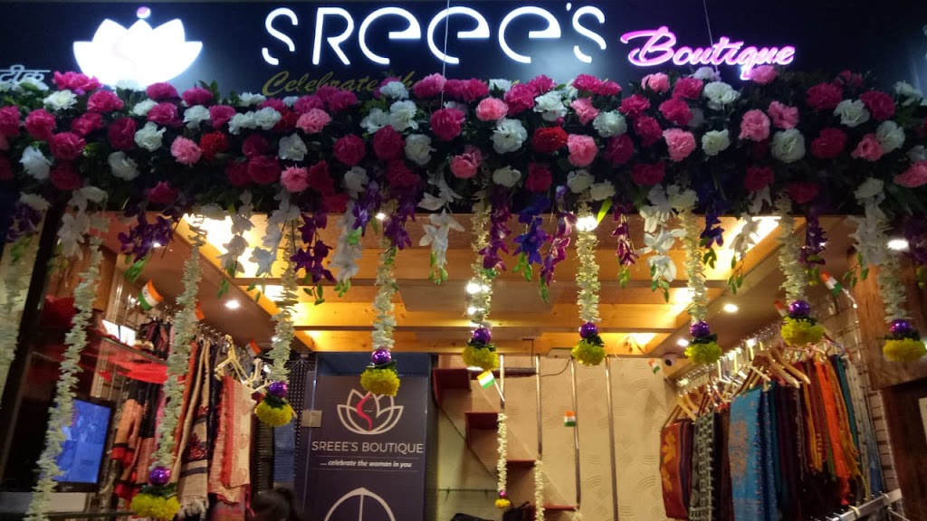 SREEE'S BOUTIQUE-Saree centre