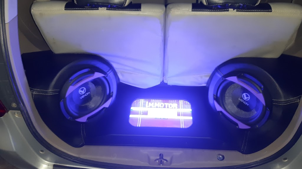 IM Motor ( bengkel )audio. ac mobil .power window.central lock.alarm.