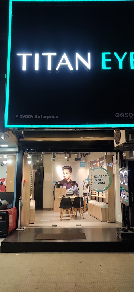 Titan Eye At Bridge Road Aluva
