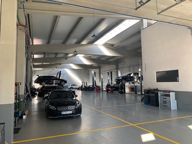 Mercedes-Benz M. Laguia. — Del propietario