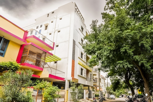 Oyo Kartikeya Park View Residency