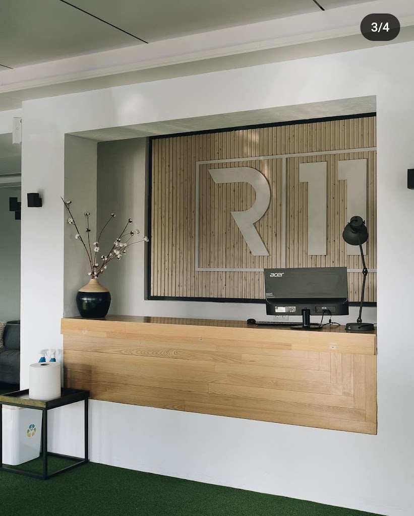 Riviera 11 Sport Club
