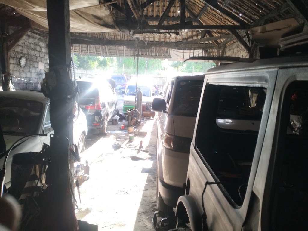 Bengkel Mobil Tawakal