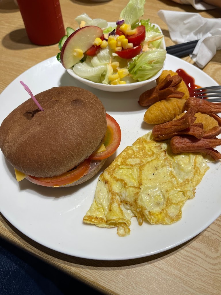 蕃茄村 輕食早午餐-鳳山頂庄店 的照片