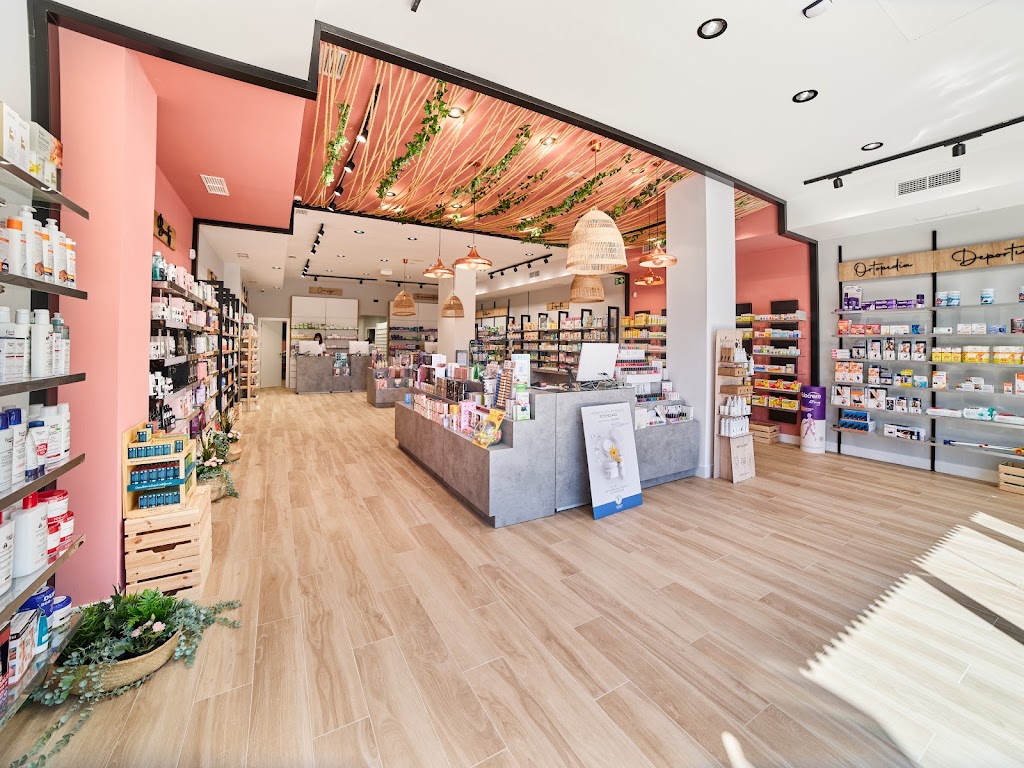 Farmacia PAU4. Lda. Monica Romero Gutierrez — Del propietario