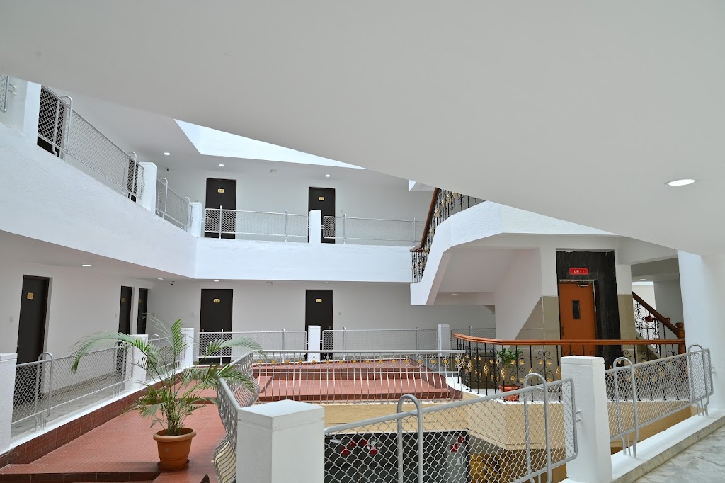 Hotel Pooja International