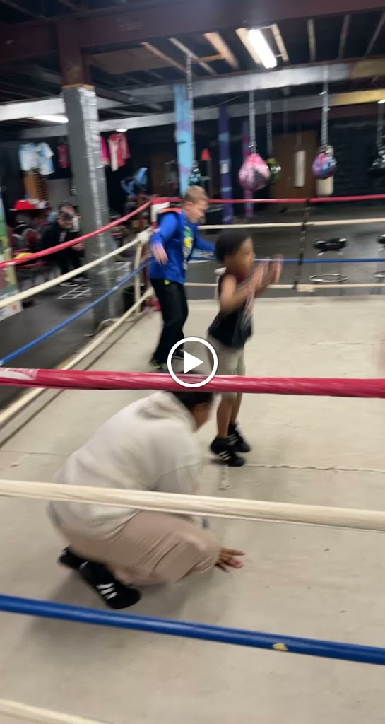  Star Status Boxing Mon Valley