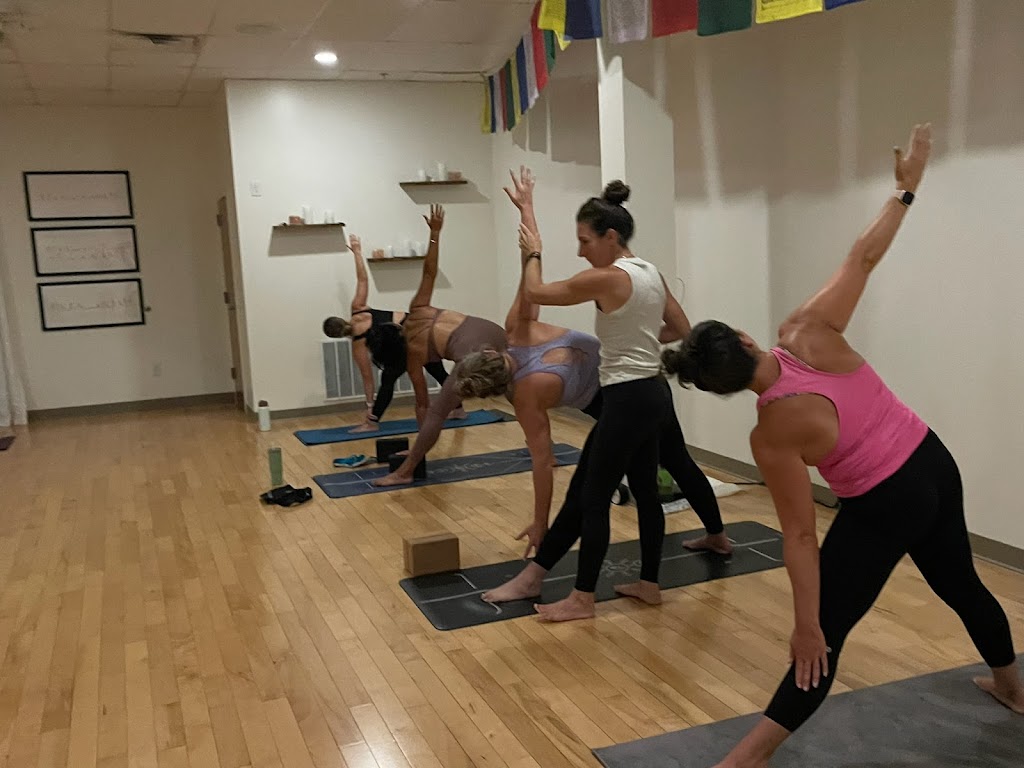  Flourish Yoga + wellbeing