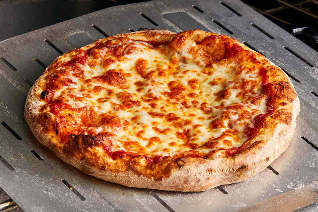Papa's Pizza N More in St. John's