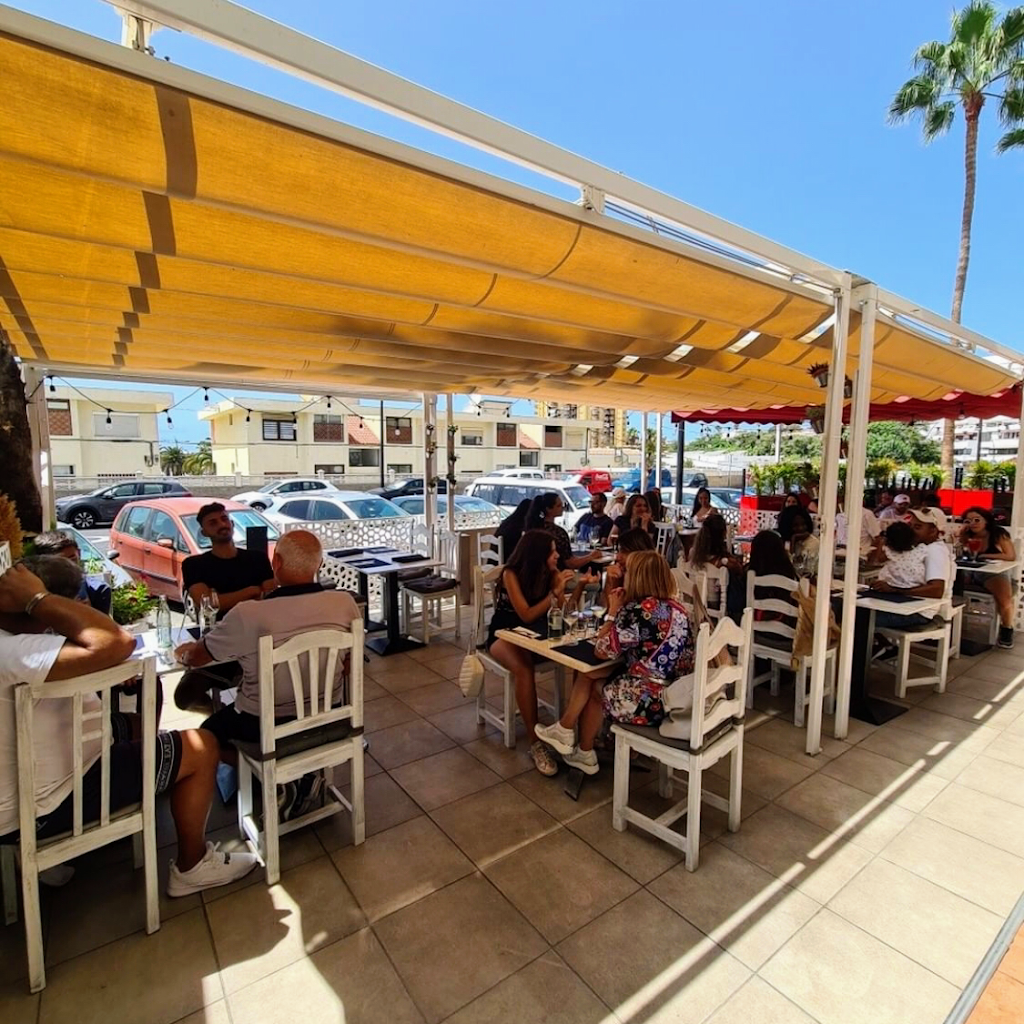 Oine Trattoria Italiana - cucina napoletana — Ambiente