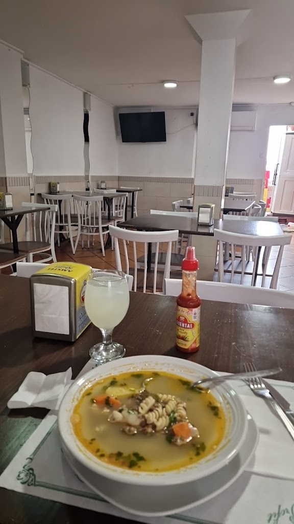 La Perla del Pacifico — Comida y bebida