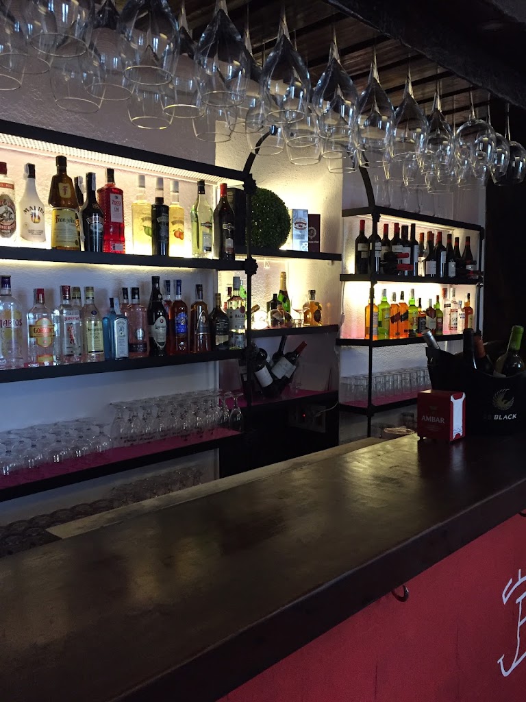 Bodega "el Albero" Marbella — Ambiente