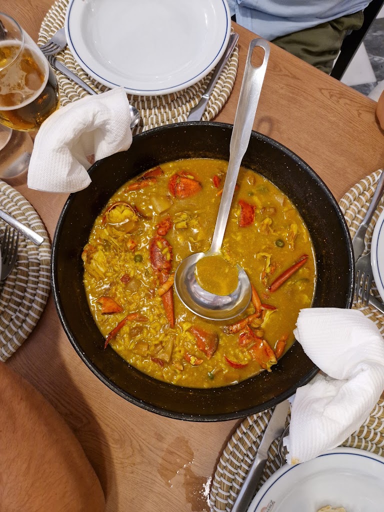 Arroceria Quique "Hotel Alvar Fanez" — Comida y bebida