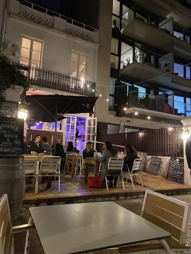 Port Blanc — Ambiente