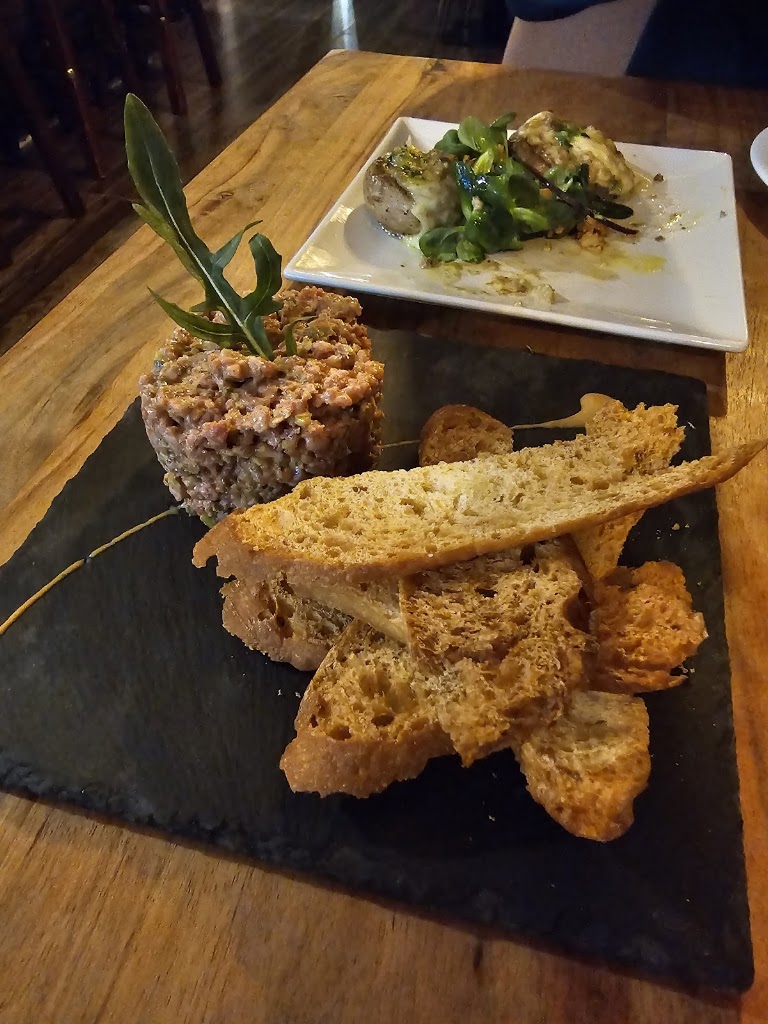 Ela's Tapas & Salads — Filete tartaro