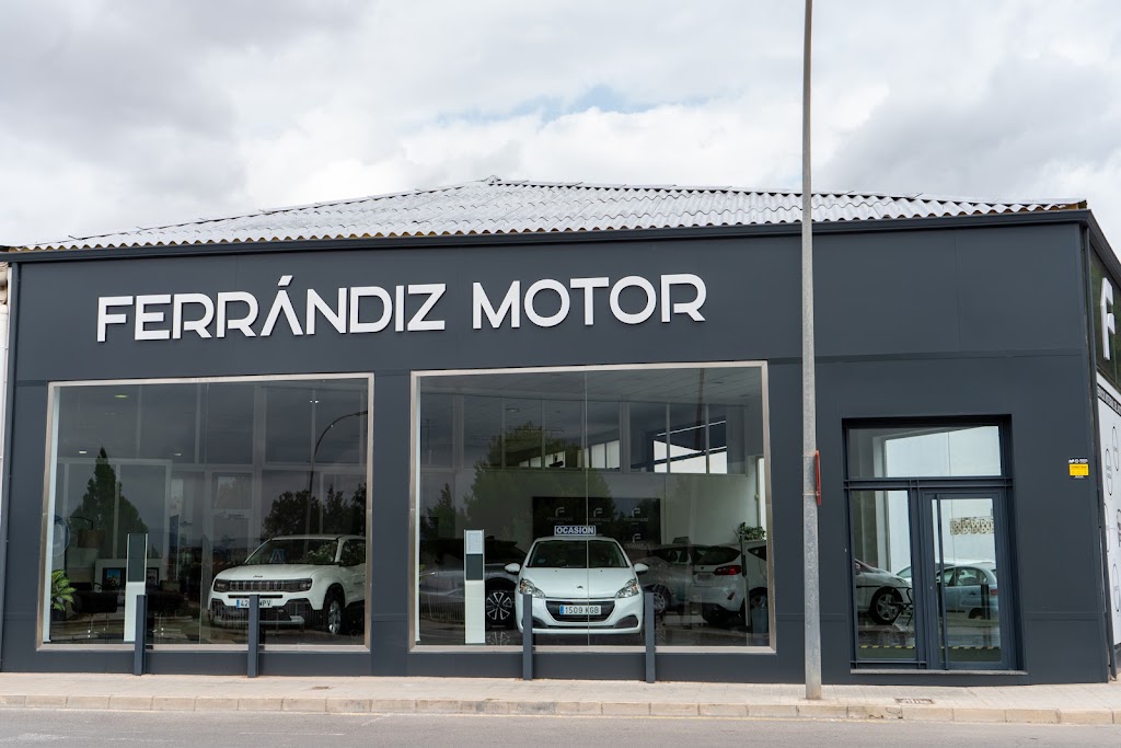 Taller Mecanico Ferrandiz Motor | Mecanicos en Petrer y Elda — Exterior