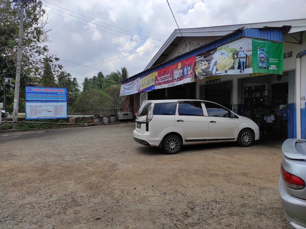 Bengkel mobil Giri Condro