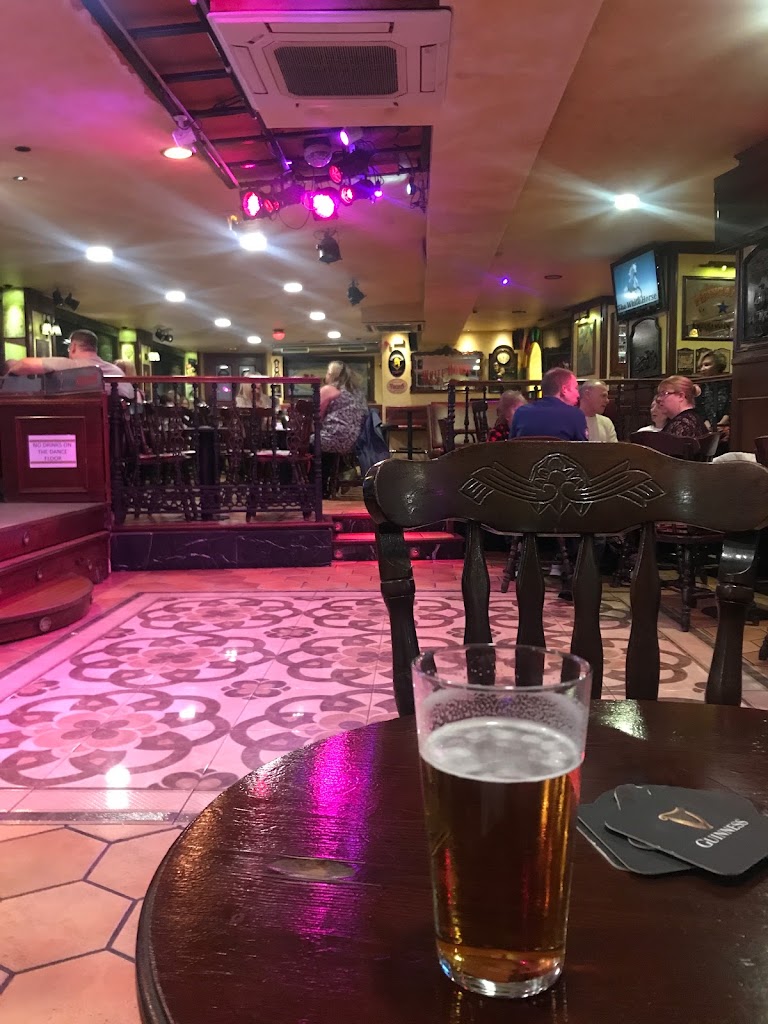 White Horse — Comida y bebida