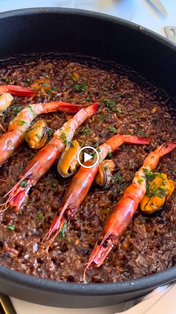 Restaurante Mambo — Videos